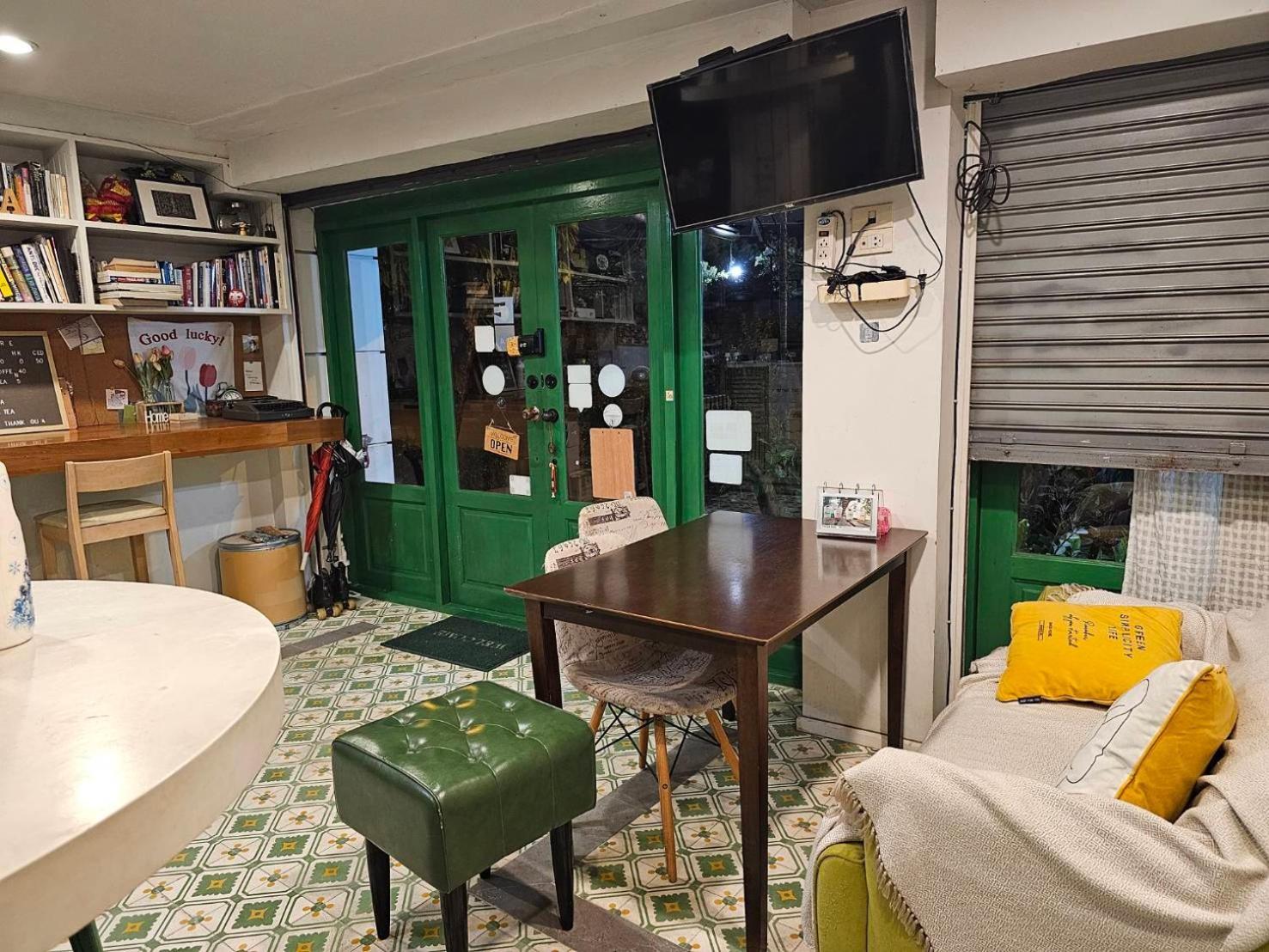 Ratana Boutique Hostel Bangkok Bagian luar foto
