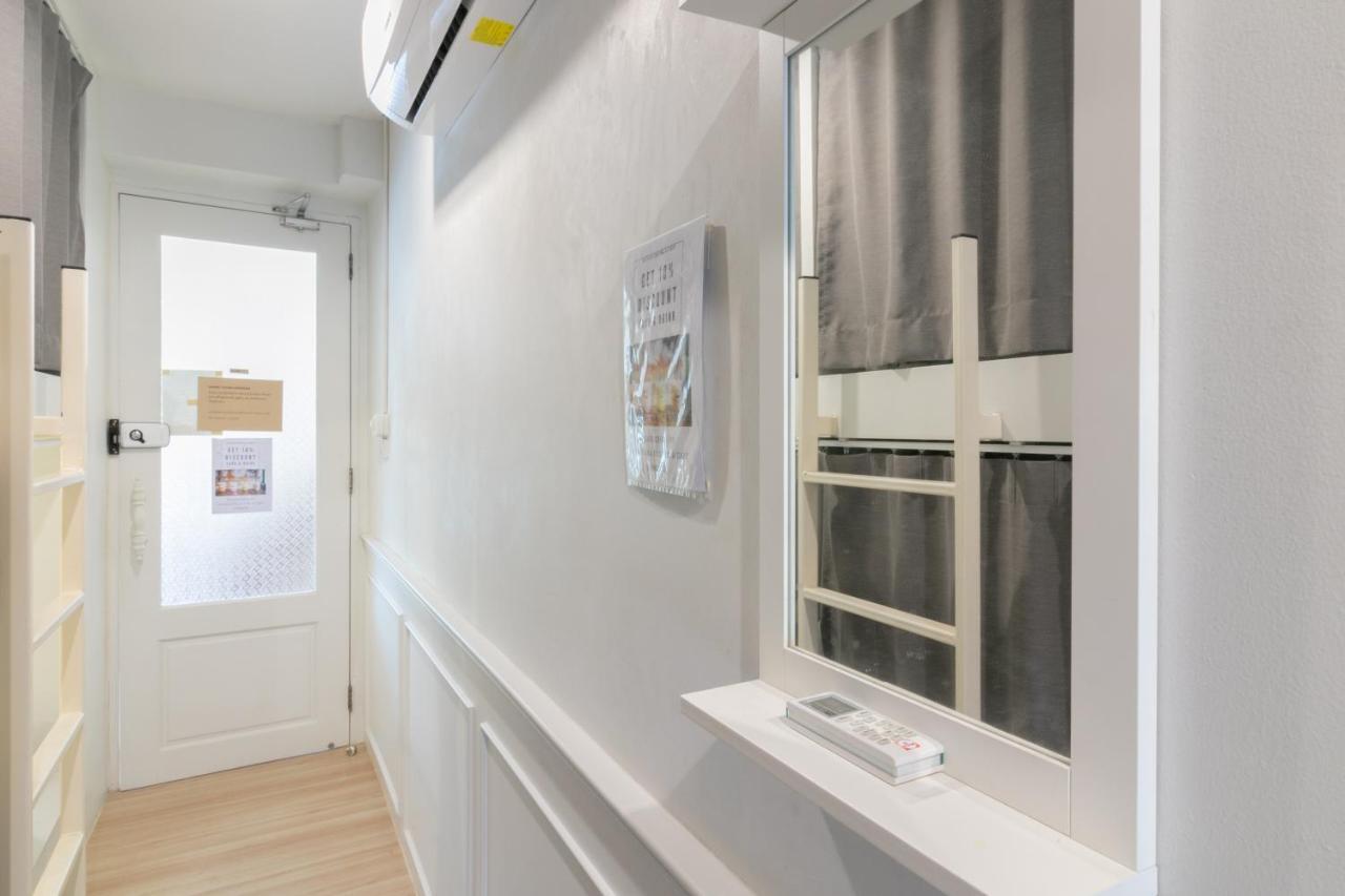 Ratana Boutique Hostel Bangkok Bagian luar foto